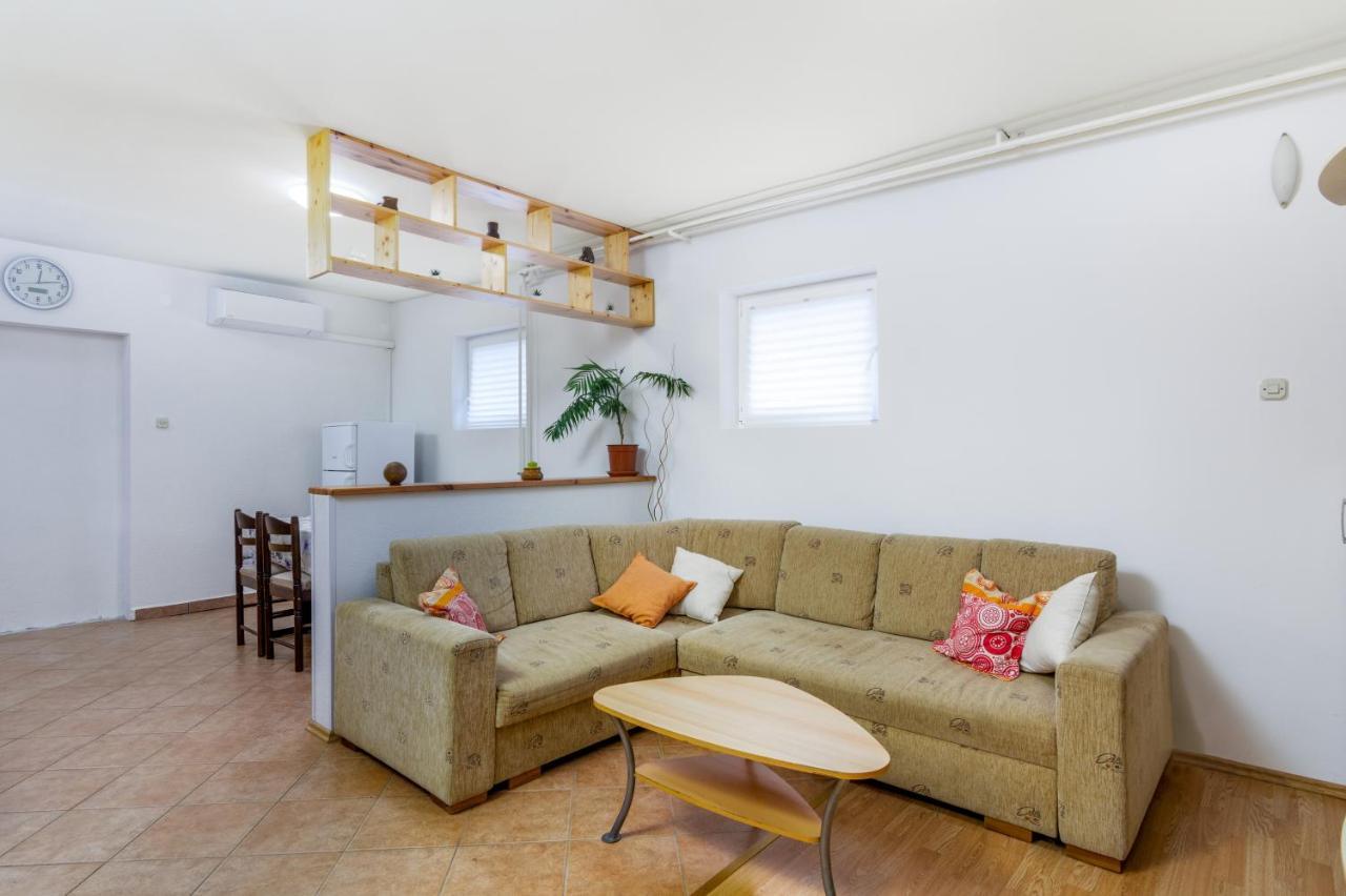Apartment Buzet 17562A Екстер'єр фото